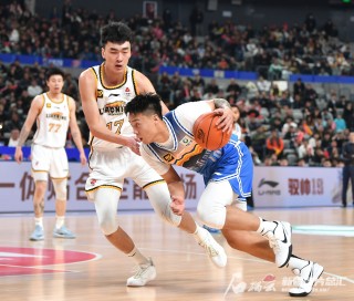 关于新疆男篮迎来三连胜，状态火爆，挑战高难度赛程的信息